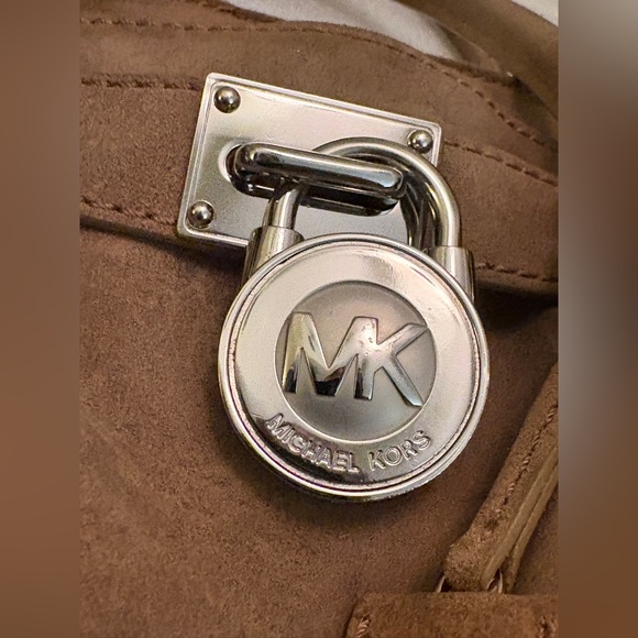 Michael Kors Hamilton Suede Satchel W/ Functioning Lock & Key Rich Brown Patina - Picture 8 of 10